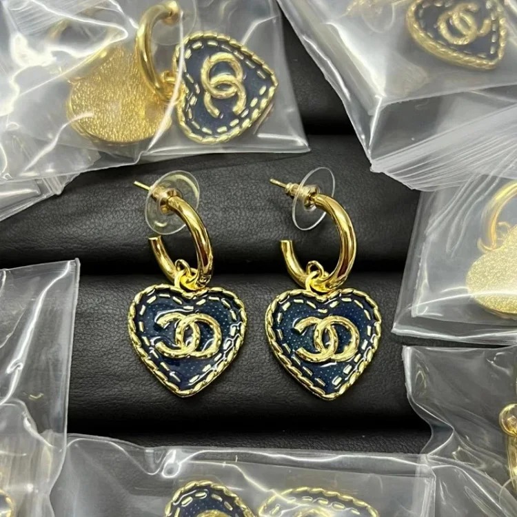 Chanel New Fashion Premium Heart Earrings