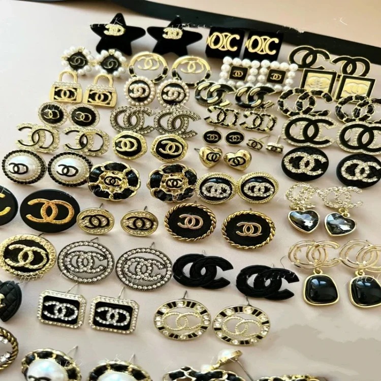 Chanel New Fashion Premium Heart Earrings
