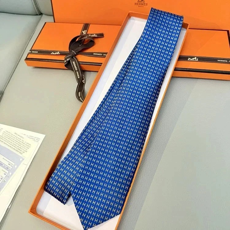 HE RMES Tie