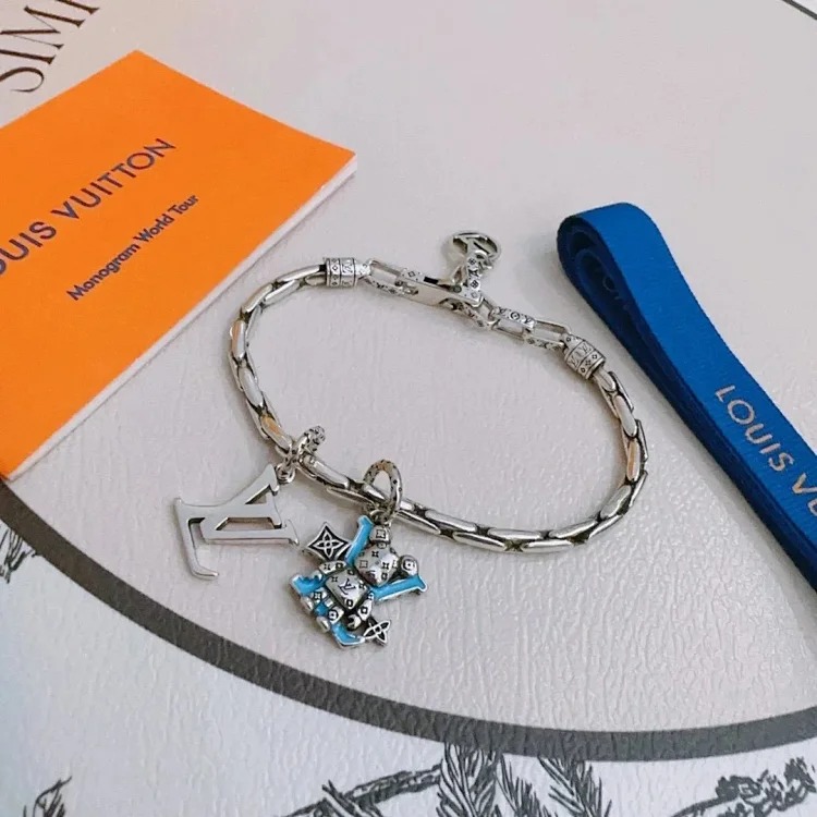 Fashion Luxury Classic Bracelet 001