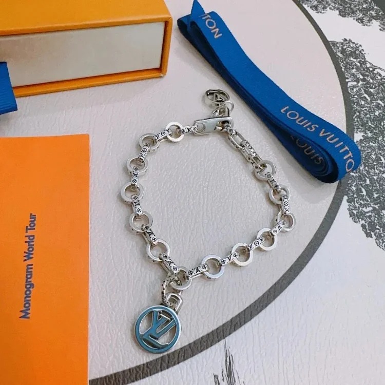 Fashion Luxury Classic Bracelet 001