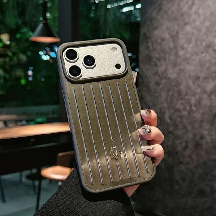 Aluminum alloy Apple 17 Pro Max suitcase-style full-coverage phone case for iPhone 15/14/13 (black