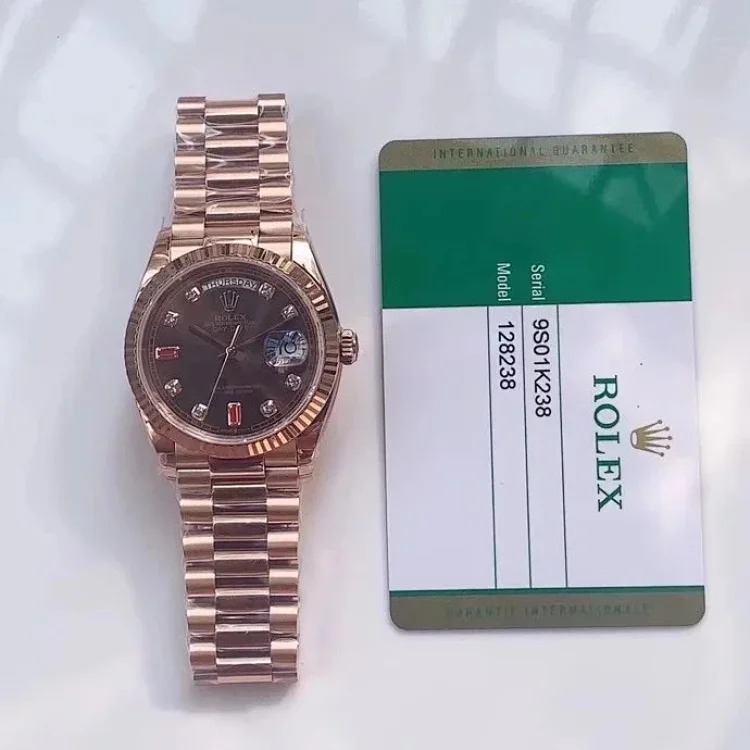 Fashion Trendy Versatile Watch 600