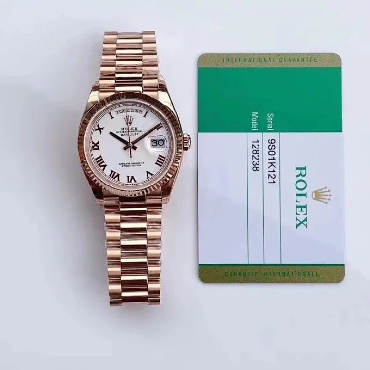 Fashion Trendy Versatile Watch 600