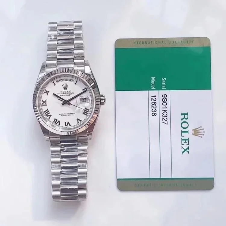 Fashion Trendy Versatile Watch 600