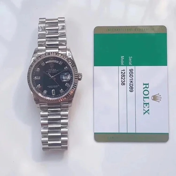 Fashion Trendy Versatile Watch 600