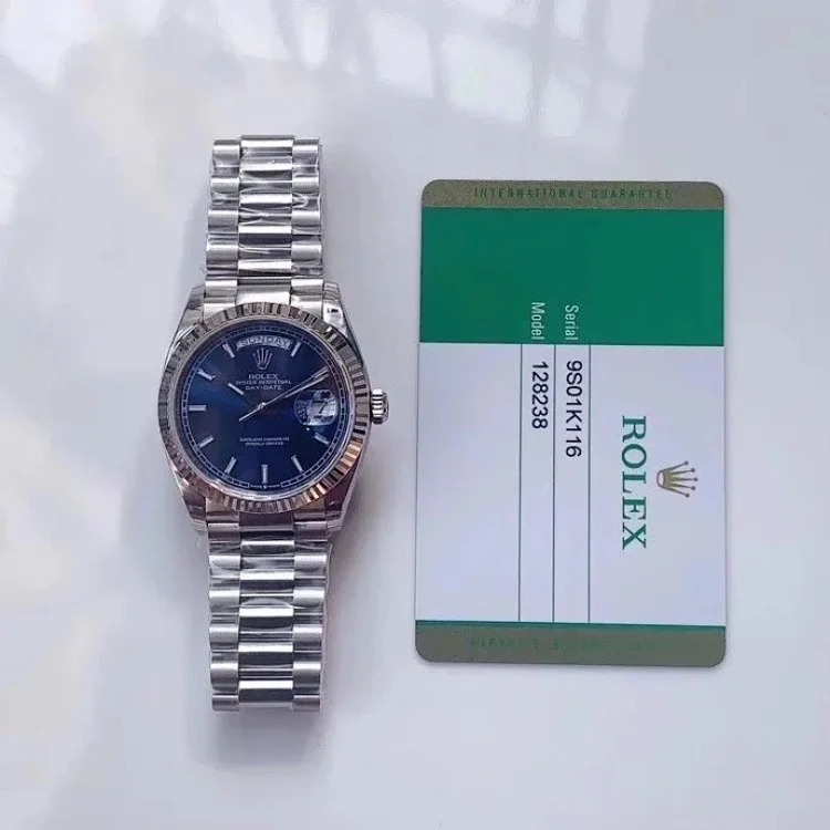 Fashion Trendy Versatile Watch 600