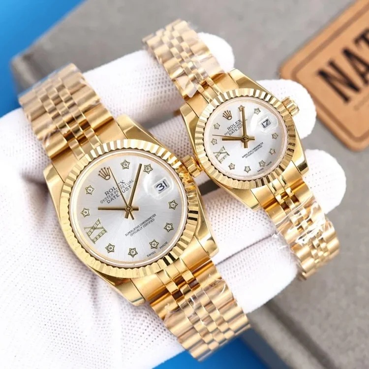 Fashion Trendy Versatile Watch 600