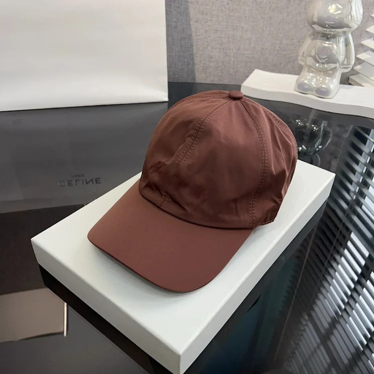 Versatile Casual Outdoor Unisex Baseball Cap