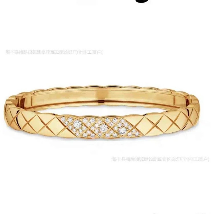 Chanel Luxury Premium Rhinestone Gold Bracelet