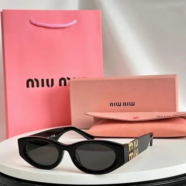 Eyeglasses