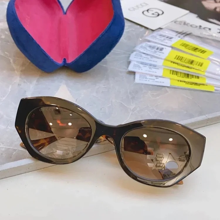 Eyeglasses