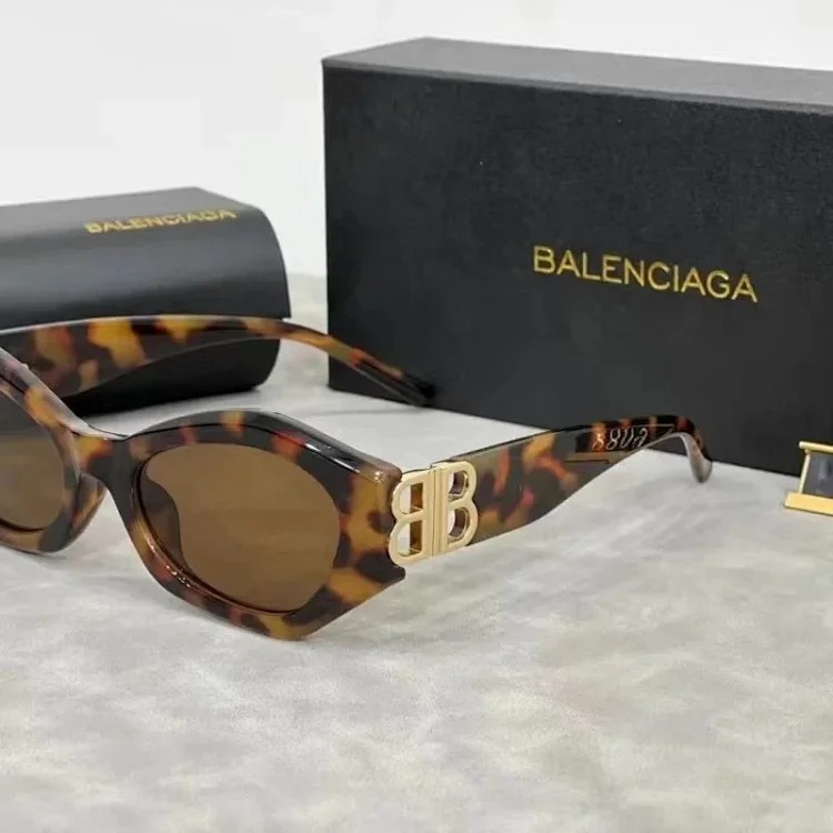 Fashion Trendy Sunglasses