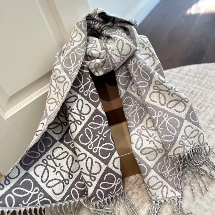 New Fashion Versatile Minimalist Scarf