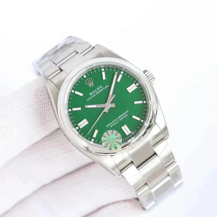 Watch RHA01