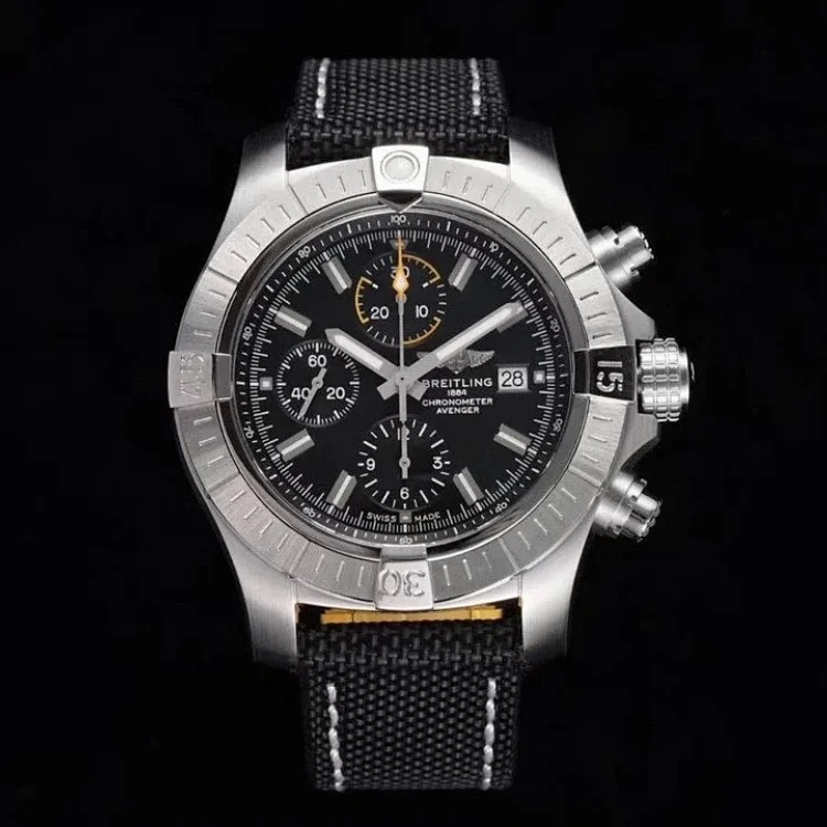￥780-2300 Fashionable and versatile watch