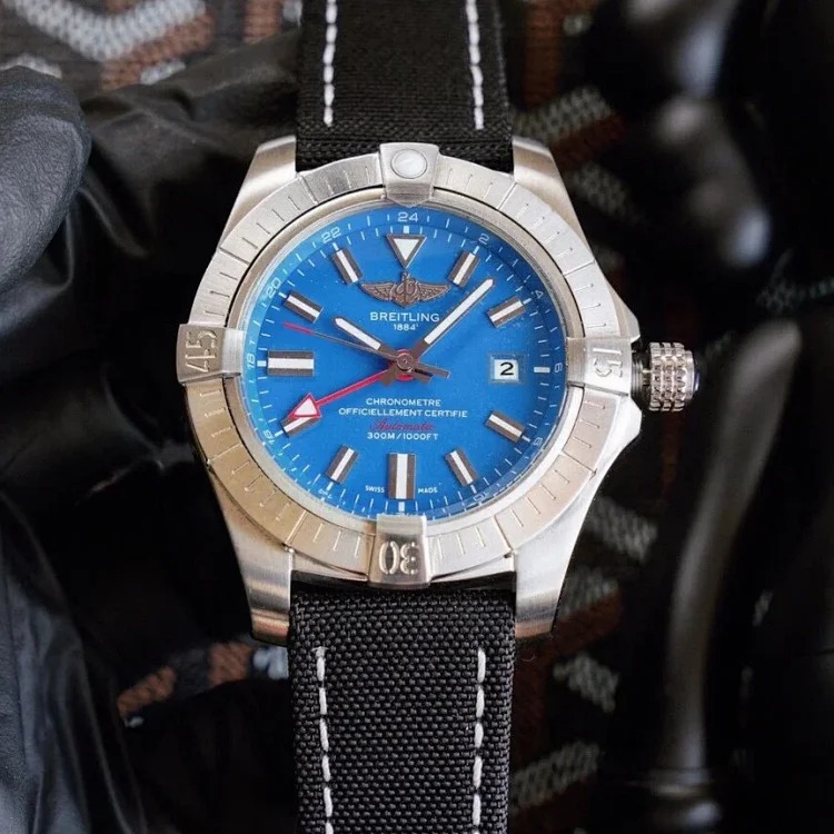 ￥780-2300 Fashionable and versatile watch