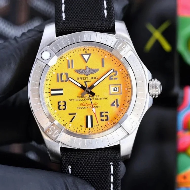 ￥780-2300 Fashionable and versatile watch