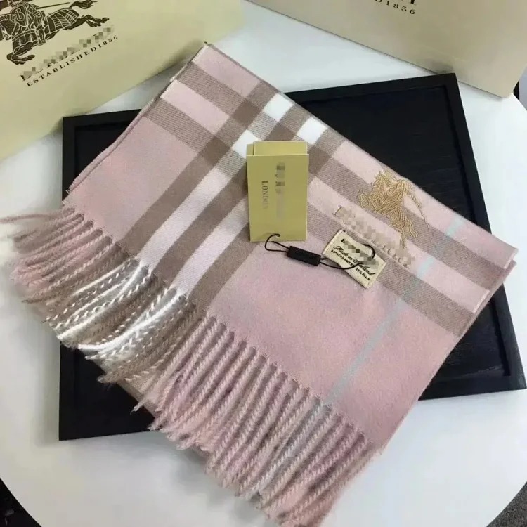 fashion trend scarf 02