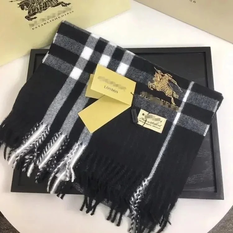 fashion trend scarf 02