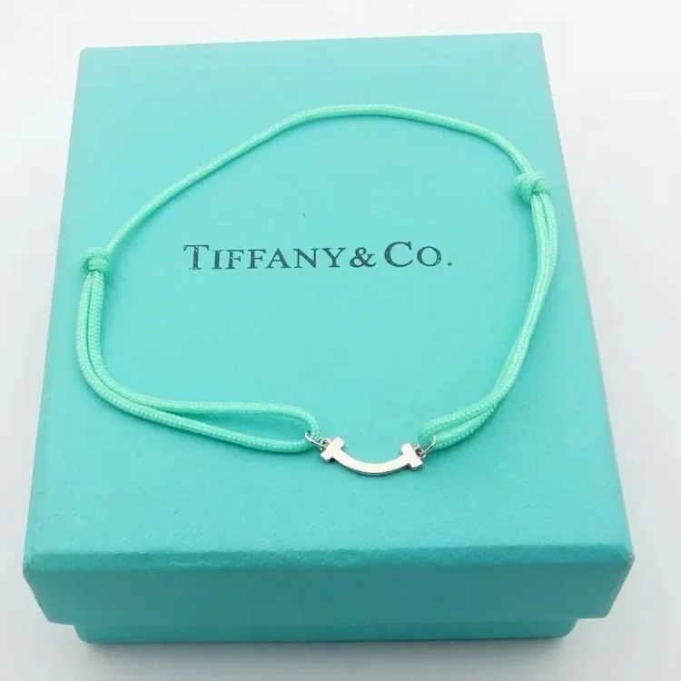 ZW-1 uses a heart to let every piece of jewelry exude your beauty and charm! (With gift box packaging) (Tifany)