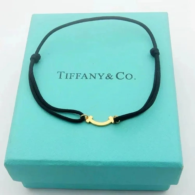 ZW-1 uses a heart to let every piece of jewelry exude your beauty and charm! (With gift box packaging) (Tifany)