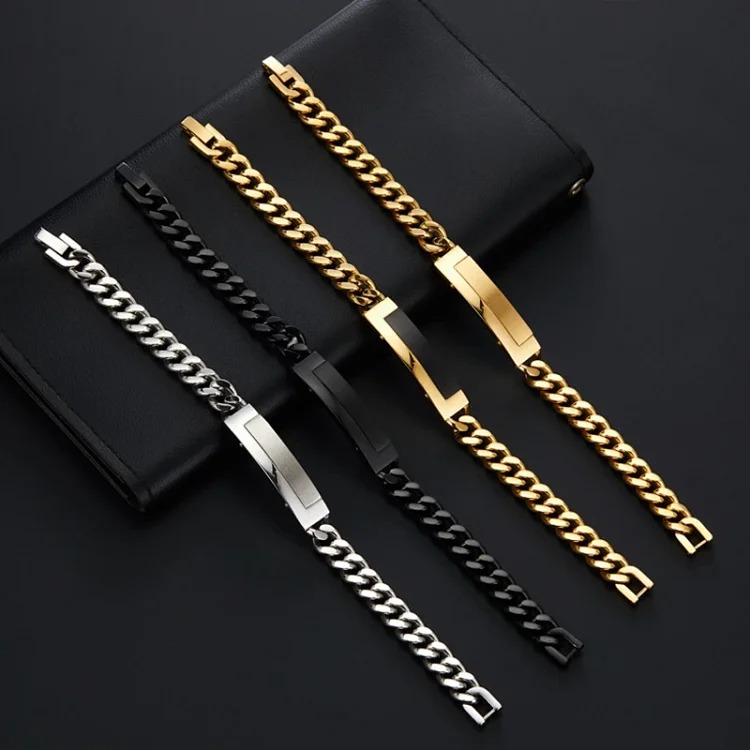 Cross-border European and American metal stainless steel butterfly buckle curved bracelet women's thick Cuban chain foreign trade supply wholesale