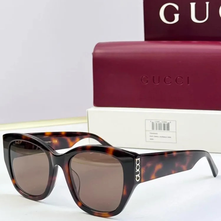 G fashion sunglasses