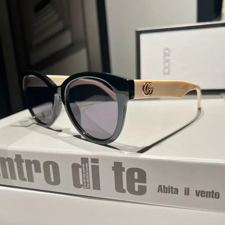 G fashion sunglasses