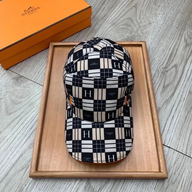 ￥120-138 Fashionable hat M109