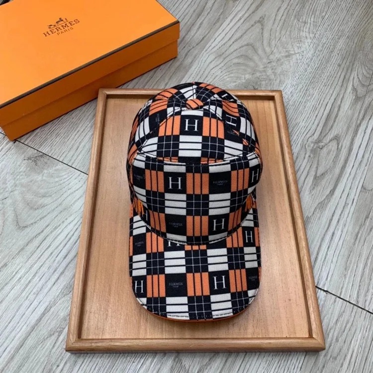 ￥120-138 Fashionable hat M109