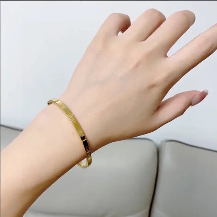 New fashion bracelet