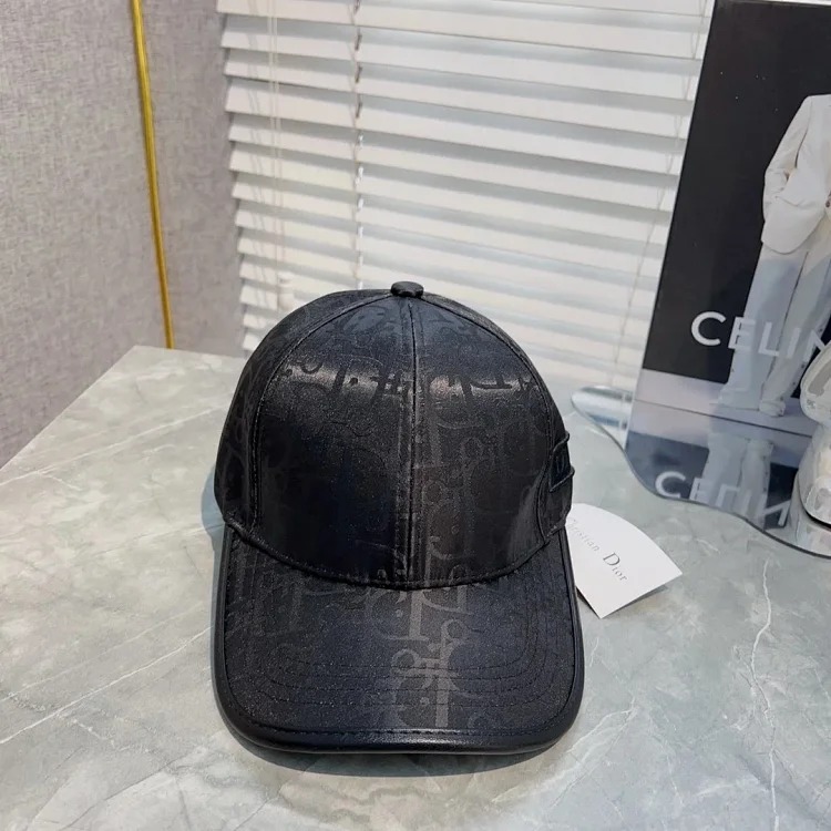 ￥120 Fashionable Hat M100