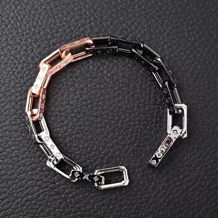 Light luxury of European and American retro classic little bee diamond bracelet/super !!