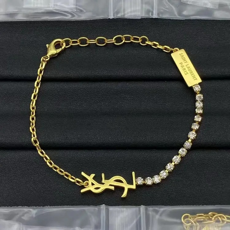 Light luxury of European and American retro classic little bee diamond bracelet/super !!