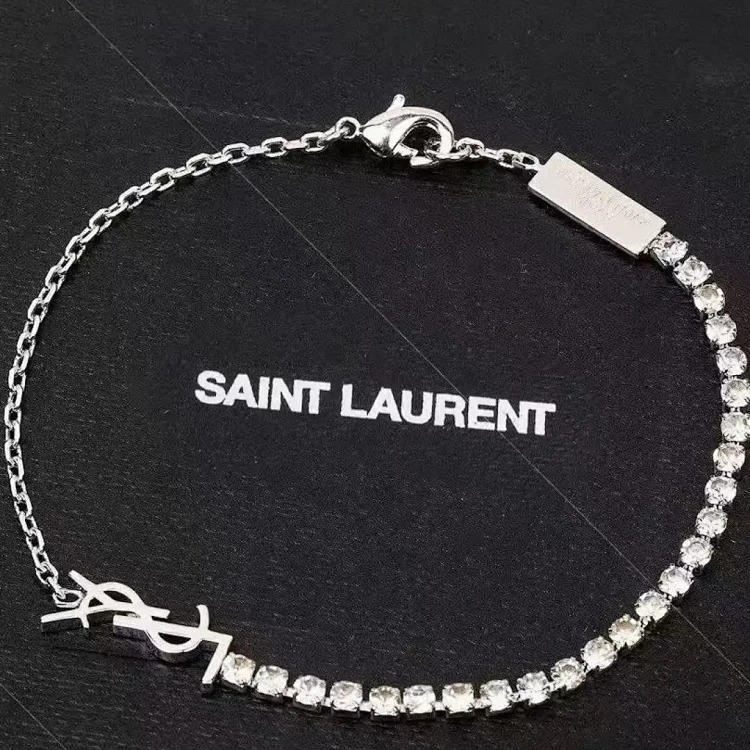 Light luxury of European and American retro classic little bee diamond bracelet/super !!
