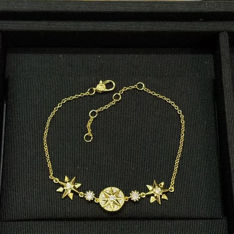 Light luxury of European and American retro classic little bee diamond bracelet/super !!