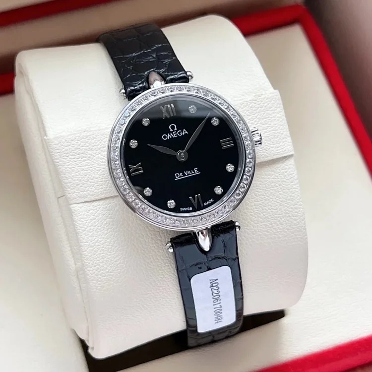 ￥600-700 Fashionable and versatile watch