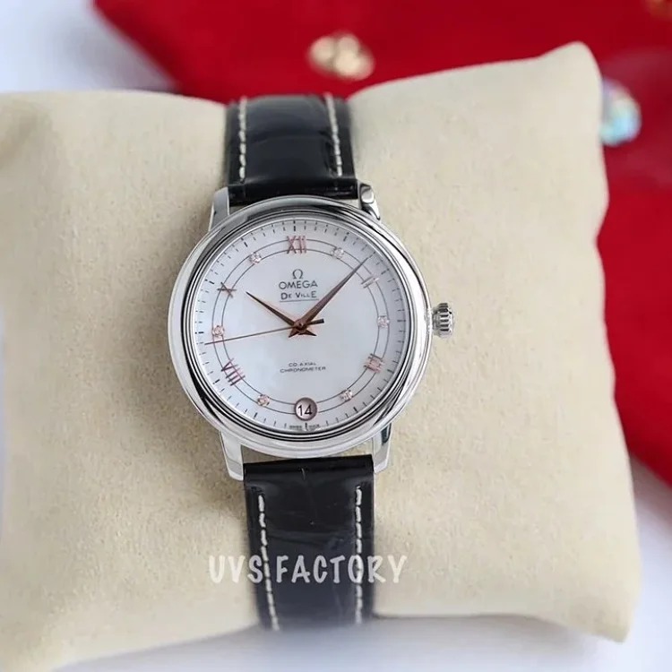 ￥600-700 Fashionable and versatile watch