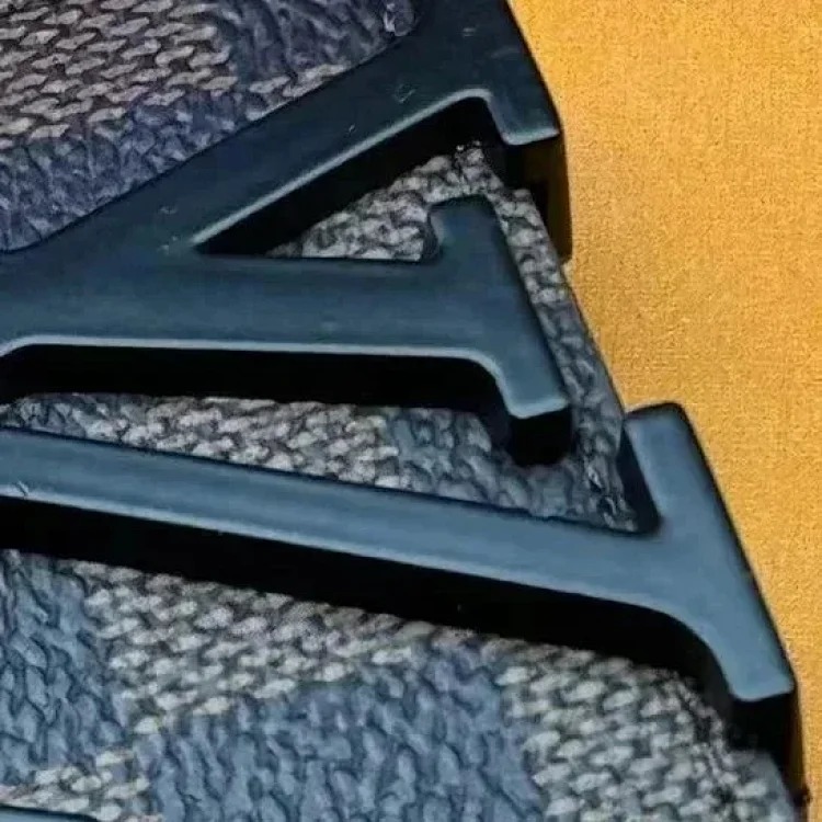 New L Men's Belt