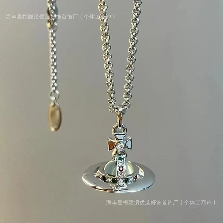 Cabinet-level quality Queen Mother Saturn full diamond brooch chain Saturn necklace paper clip clavicle chain for women