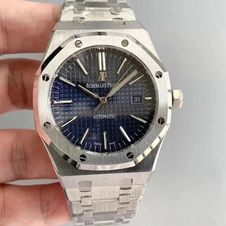 WAT2 Retro technology watch
