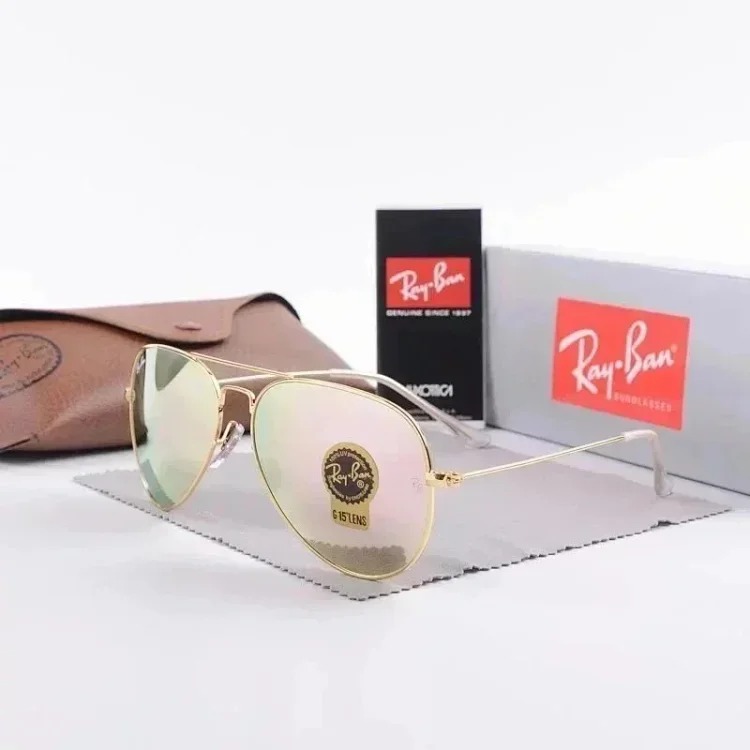 RaÓy-BÓan sunglasses