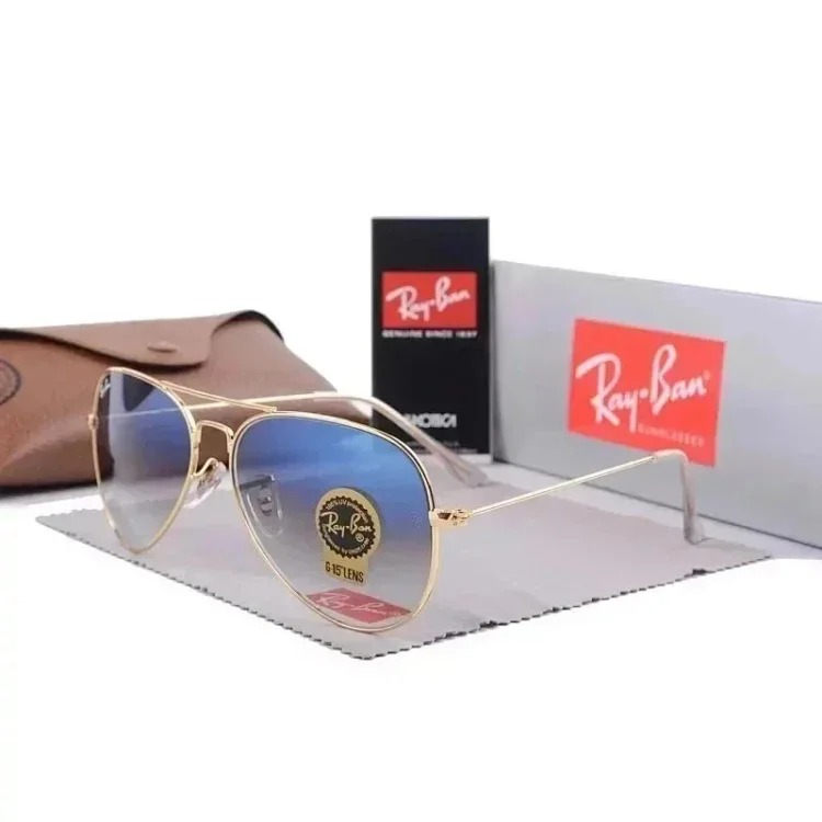 RaÓy-BÓan sunglasses