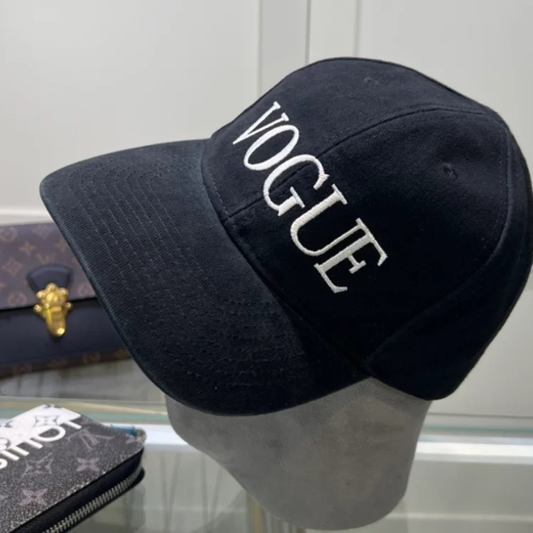 New trendy and fashionable peaked cap-CY