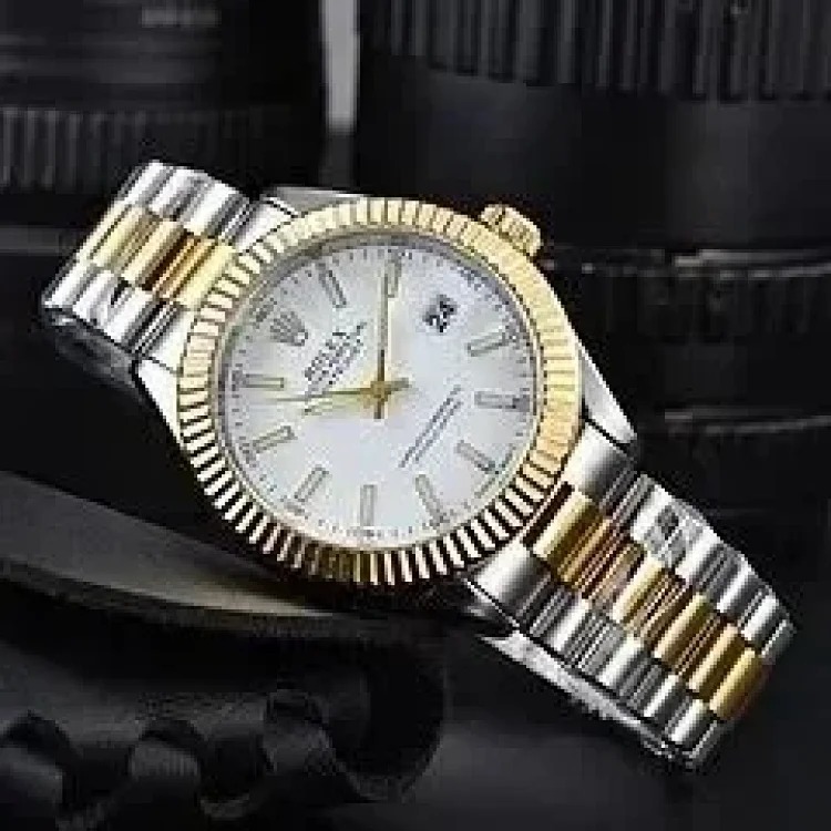 One watch, hundreds of attitudes (Rolex)