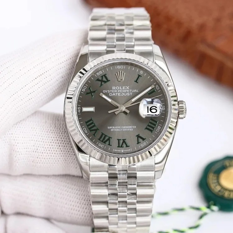 m3￥600-2300 Fashionable and versatile watch