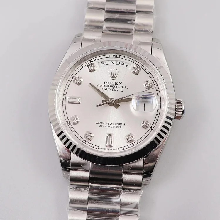 m3￥600-2300 Fashionable and versatile watch