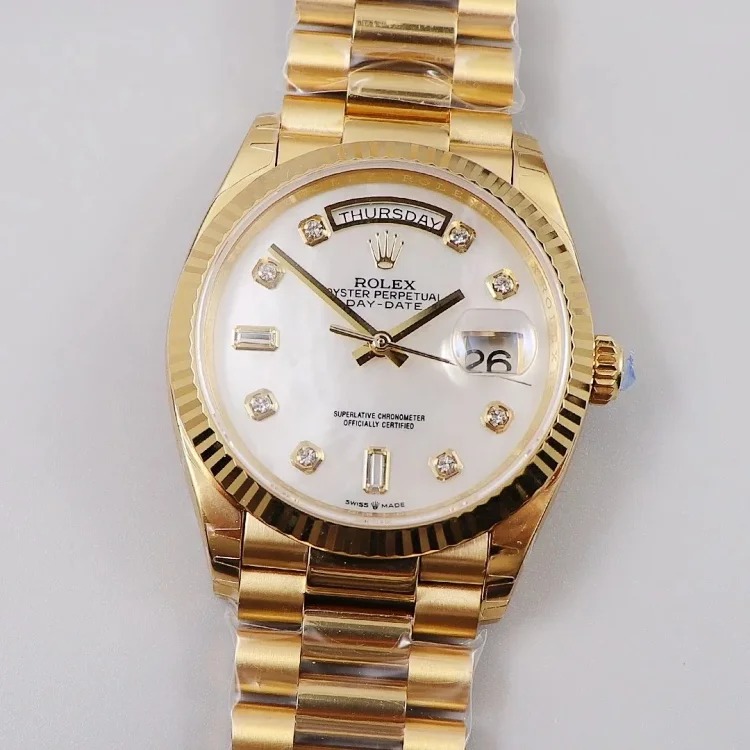 m3￥600-2300 Fashionable and versatile watch