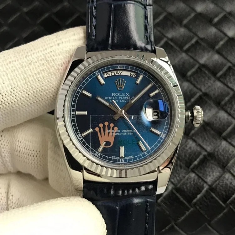 m5￥600 Fashionable and versatile watch